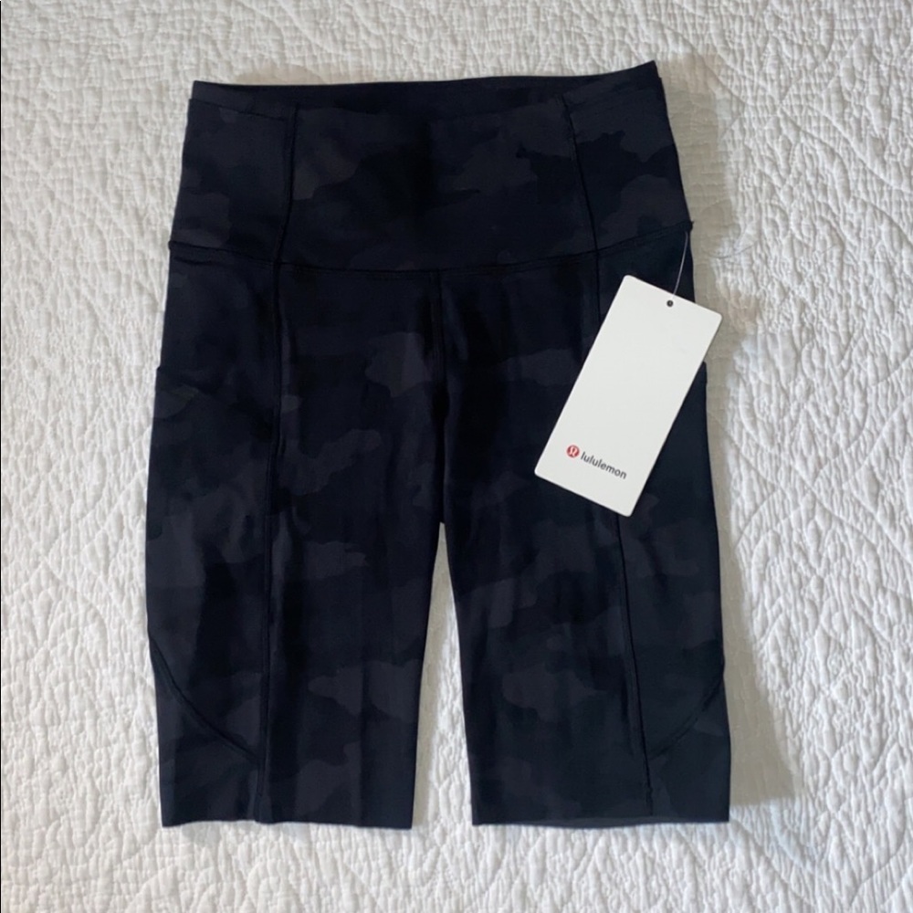LULULEMON BLACK CAMO BIKER SHORTS!
